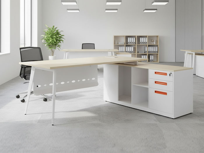 Bàn làm việc dài 1m8