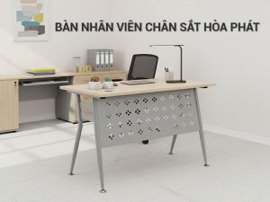 Bàn nhân viên chân sắt