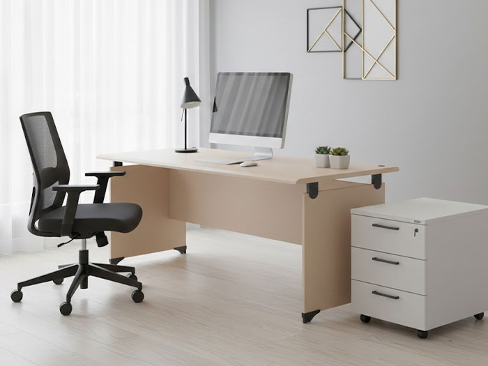 Bàn làm việc văn phòng 1m8