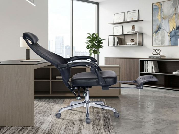 Ghế giám đốc Hòa Phát ngả lưng