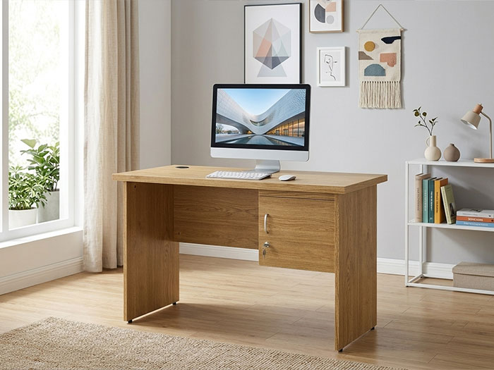 Bàn làm việc gỗ tại nhà