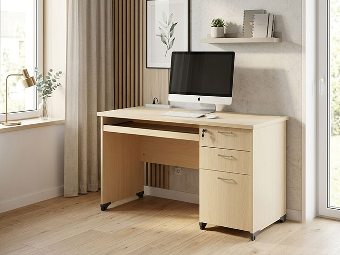 Bàn làm việc gỗ tại nhà